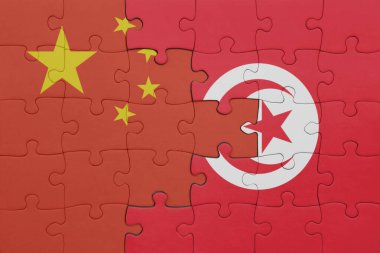 Tunus ve Çin bayrağının renkli ulusal bayrağıyla bulmaca. konsept