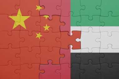 Birleşik Arap Emirlikleri ve Çin bayrağının renkli ulusal bayrağıyla bulmaca. konsept