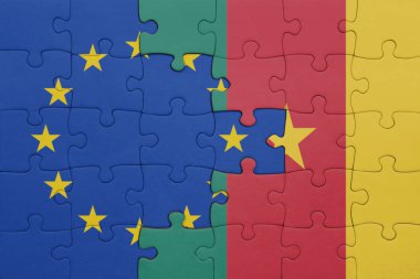 Kamerun ve Avrupa Birliği bayrağının renkli ulusal bayrağıyla ilgili bulmacalar. konsept