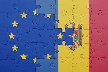 Moldova 'nın renkli ulusal bayrağı ve Avrupa Birliği bayrağının bulmacası. konsept