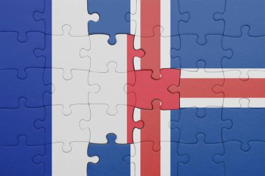 İzlanda 'nın renkli ulusal bayrağı ve Fransa bayrağı ile bulmaca. konsept