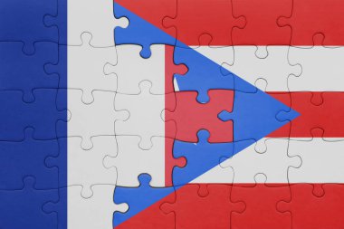 Porto Riko 'nun renkli ulusal bayrağı ve Fransa bayrağı. konsept