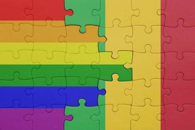 Mali ve gökkuşağı eşcinsellik bayrağının renkli ulusal bayrağıyla bulmaca. konsept