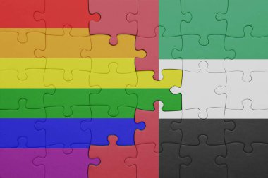 Birleşik Arap Emirlikleri 'nin renkli ulusal bayrağı ve gökkuşağı eşcinsellik gururu bayrağı. konsept