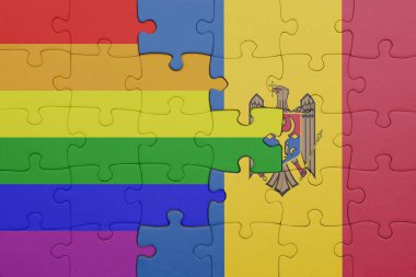 Moldova 'nın renkli ulusal bayrağı ve gökkuşağı eşcinsel gurur bayrağı ile bulmaca. konsept