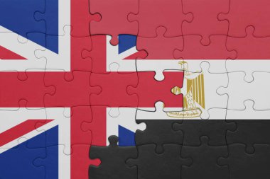 Mısırın renkli ulusal bayrağı ve İngiltere bayrağının bulmacası. konsept