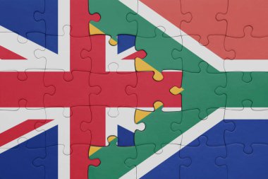 Güney Afrika 'nın renkli ulusal bayrağı ve Büyük Britanya bayrağı. konsept