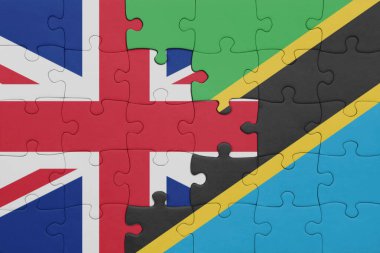 Tanzanya 'nın renkli ulusal bayrağı ve Büyük Britanya bayrağı. konsept