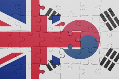 Güney Kore 'nin renkli ulusal bayrağı ve Büyük Britanya bayrağı. konsept