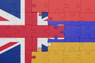 Ermenistan 'ın renkli ulusal bayrağı ve Büyük Britanya bayrağı. konsept