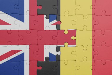 Belçika 'nın renkli ulusal bayrağı ve Büyük Britanya bayrağı ile bulmaca. konsept