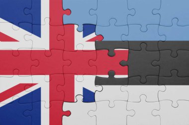 Estonya 'nın renkli ulusal bayrağı ve İngiltere bayrağıyla ilgili bulmacalar. konsept