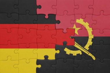 Angola 'nın renkli ulusal bayrağı ve Almanya bayrağı ile ilgili bulmacalar. konsept