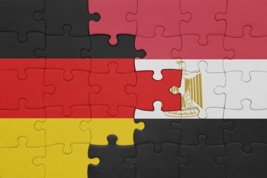 Mısırın renkli ulusal bayrağı ve Almanya bayrağının bulmacası. konsept