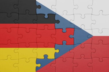 Czech Cumhuriyeti 'nin renkli ulusal bayrağı ve Almanya bayrağının bulmacası. konsept