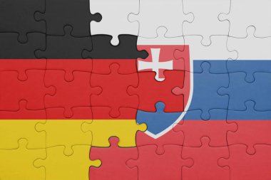 Slovakya 'nın renkli ulusal bayrağı ve Almanya bayrağının bulmacası. konsept