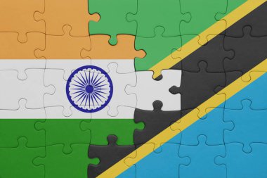 Tanzanya 'nın renkli ulusal bayrağı ve Hindistan bayrağı. konsept
