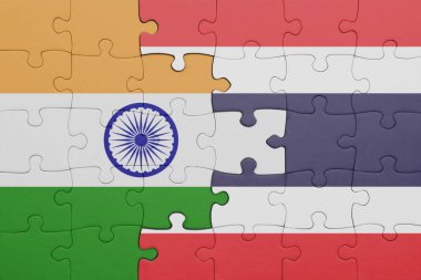 Tayland ve Hindistan bayrağının renkli ulusal bayrağıyla bulmaca. konsept