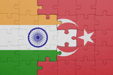 Hindistan bayrağının ve hindinin renkli ulusal bayrağının bulmacası. konsept