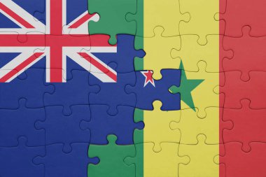 Yeni Zelanda bayrağı ve Senegal 'in renkli ulusal bayrağıyla bulmaca. konsept