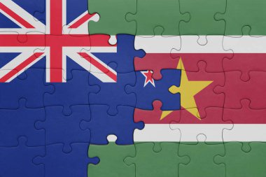Surinam 'ın renkli ulusal bayrağı ve Yeni Zelanda bayrağı. konsept