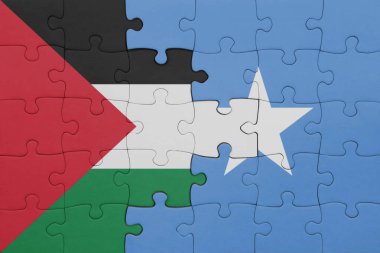 Somali 'nin renkli ulusal bayrağı ve Filistin bayrağının bulmacası. konsept