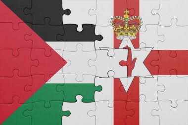 Kuzey İrlanda 'nın renkli ulusal bayrağı ve Filistin bayrağının bulmacası. konsept