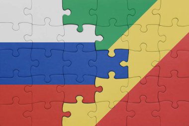 Kongo ve Rusya bayrağı cumhuriyetinin renkli ulusal bayrağıyla bulmaca. konsept