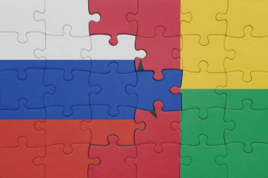 Gine bissau 'nun renkli ulusal bayrağı ve Rusya bayrağı. konsept
