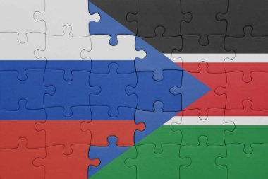 Güney Sudan 'ın renkli ulusal bayrağı ve Rusya bayrağıyla ilgili bulmacalar. konsept
