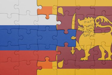 Sri Lanka 'nın renkli ulusal bayrağı ve Rusya bayrağı. konsept