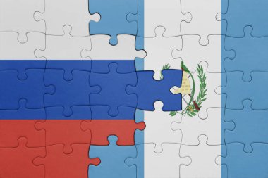Guatemala 'nın renkli ulusal bayrağı ve Rusya bayrağı. konsept