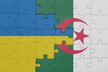 Cezayir 'in renkli ulusal bayrağı ve Ukrayna bayrağı. konsept