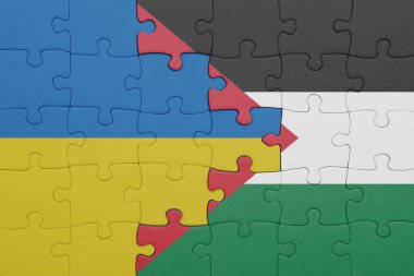 Filistin 'in renkli ulusal bayrağı ve Ukrayna bayrağı. konsept