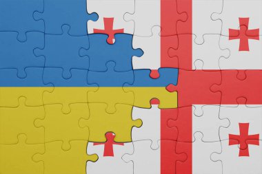 Gürcistan 'ın renkli ulusal bayrağı ve Ukrayna bayrağı. konsept