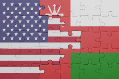 Umman 'ın renkli ulusal bayrağı ve Amerika Birleşik Devletleri bayrağının bulmacası. konsept