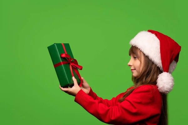 Cute Little Santa Girl Hat Holds New Years Gift Her — Stock Photo, Image