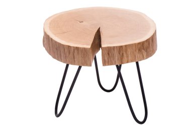 Eski çatı katı ahşap sandalye izole