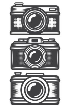 Detaylı yarım ton desenli üç klasik kamera seti klasik fotoğraf ekipmanlarını tek renkli olarak gösteriyor..