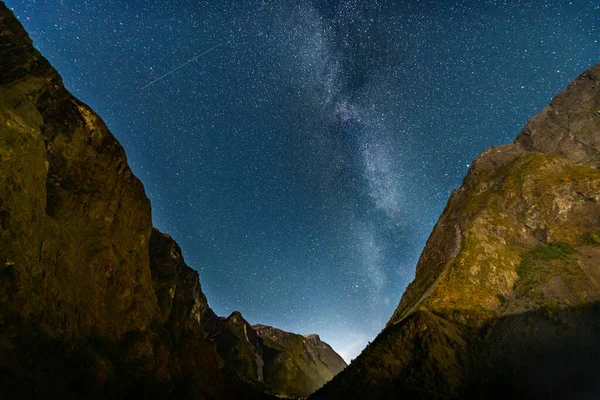 Rising Milky Way Naeroyfjord Sogn Fjordane County Norsko — Stock fotografie
