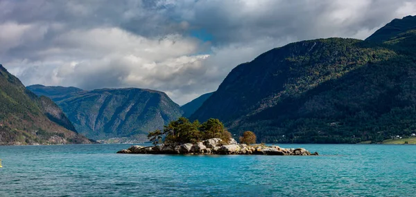 Norveç Teki Nefes Kesici Kret Sahili Kalbinde Büyüleyici Bir Ada — Stok fotoğraf