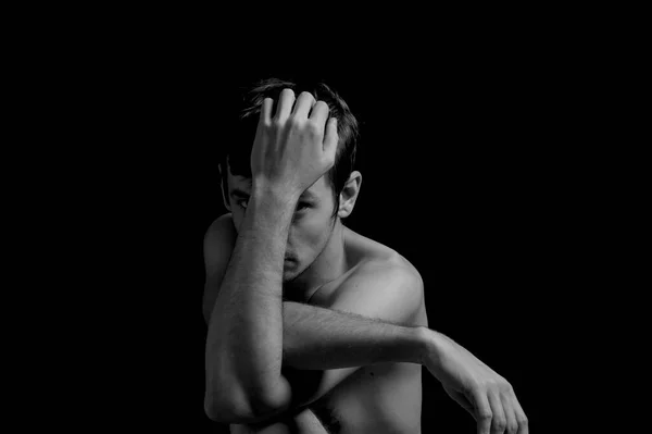 Černobílá Dramatická Fotografie Depresivní Póze — Stock fotografie