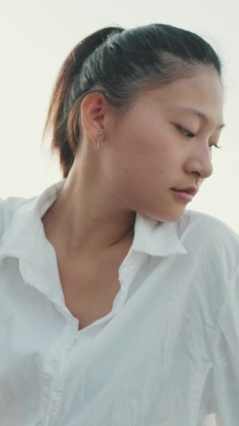 Vertical Video Young Woman Looking Away While Sitting Port — Stok video