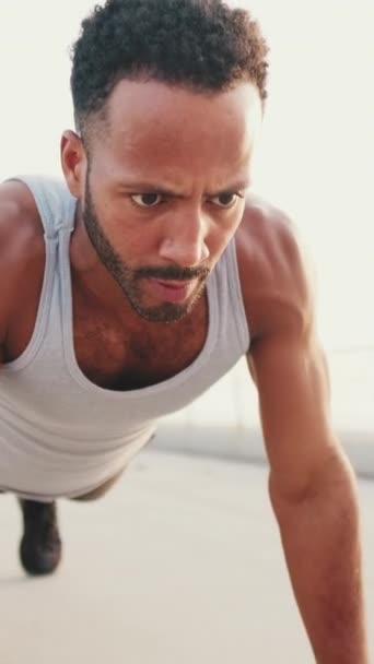 Vertical Video Close Young Bearded Male Athlete Doing Workout Push — Vídeos de Stock
