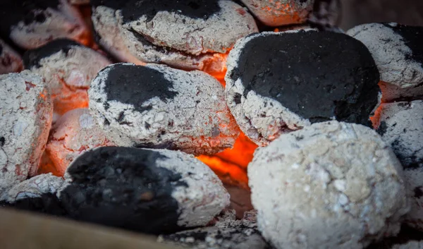 Burning Briquettes Grill Closeup Shot — Stock Photo, Image
