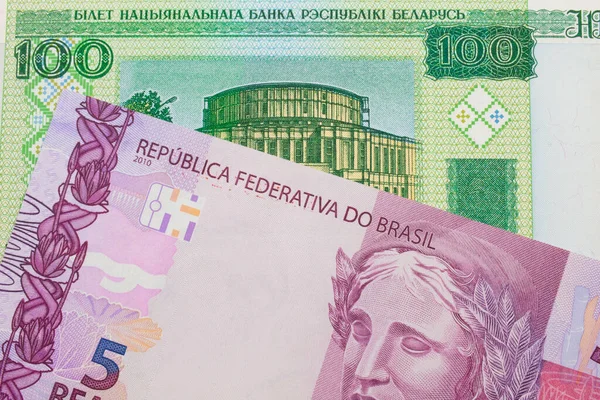 Макро Изображение Розовой Фиолетовой Банкнот Бразилии Паре Зеленой 100 Рублевой — стоковое фото