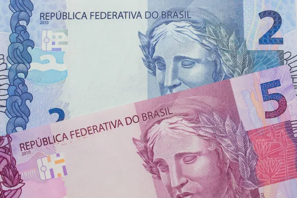 Макро Изображение Розовой Фиолетовой Банкнот Бразилии Паре Синей Двумя Настоящими — стоковое фото