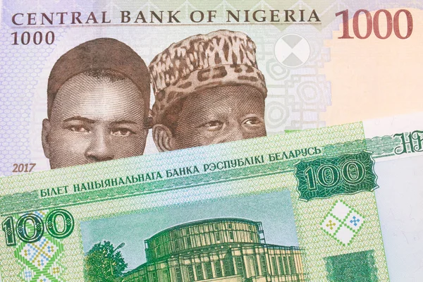 Makroobraz Niebieskiego Fioletowego Zielonego Tysiąca Banknotów Naira Nigerii Połączony Zieloną — Zdjęcie stockowe