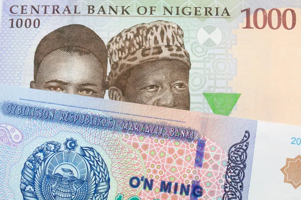나이지리아 푸른색 초록색 000 나이르 우즈베키스탄 푸른색 초록색 000 지폐가 — 스톡 사진