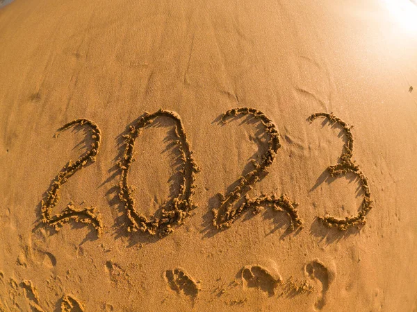 Año Nuevo Tropical 2023 Escrito Arena Dorada Playa —  Fotos de Stock
